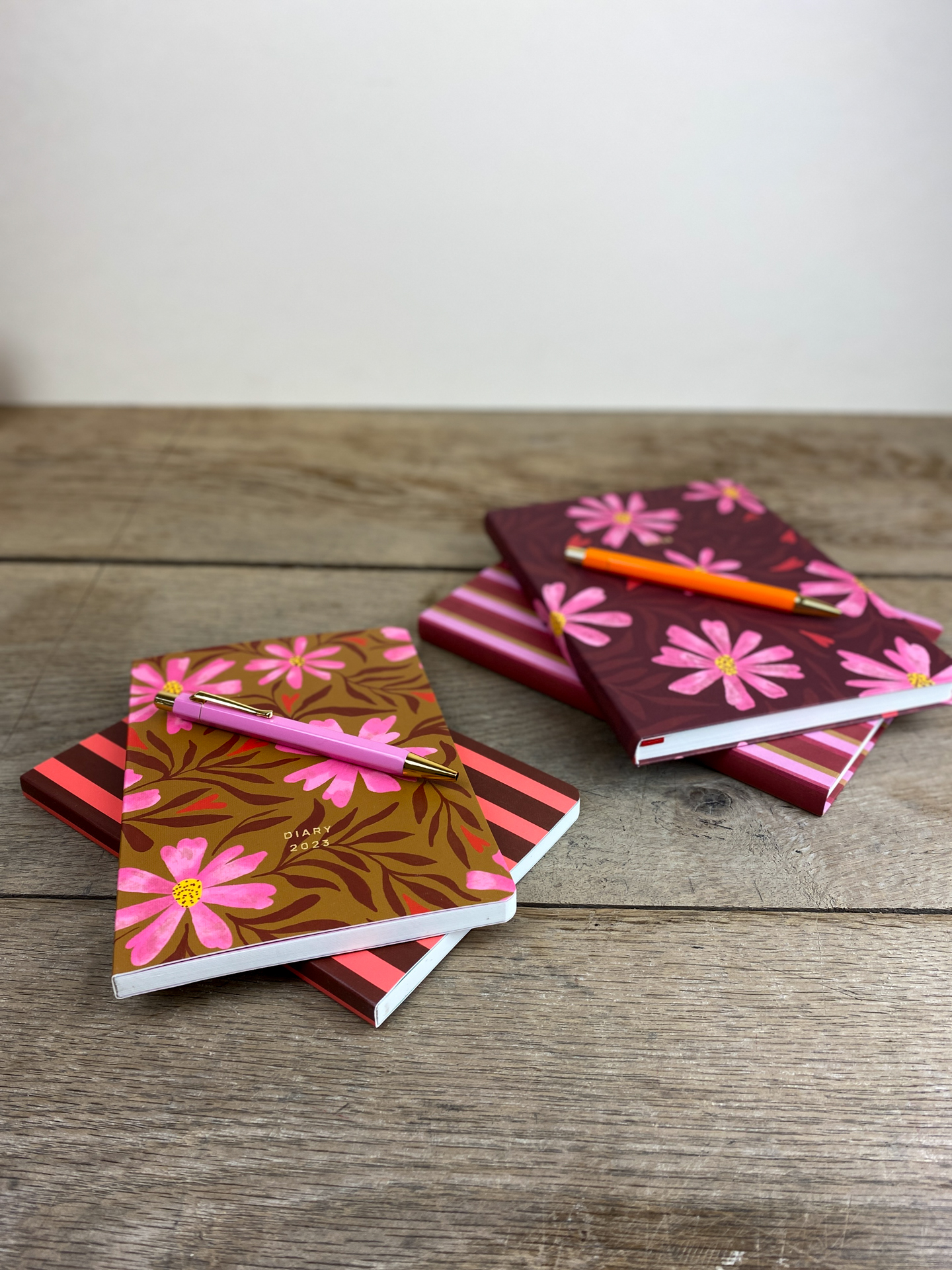Kalender Bunt Blumen rosa/khaki