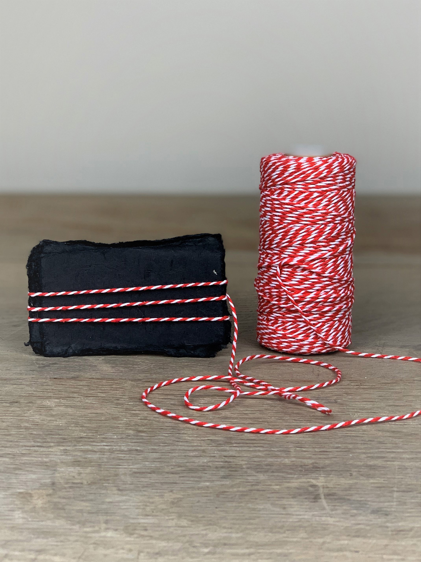 Bakers Twine 100m rot/weiß 